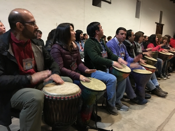En sintonía con el ritmo y pulso del equipo....sonoterapia o drumming coaching